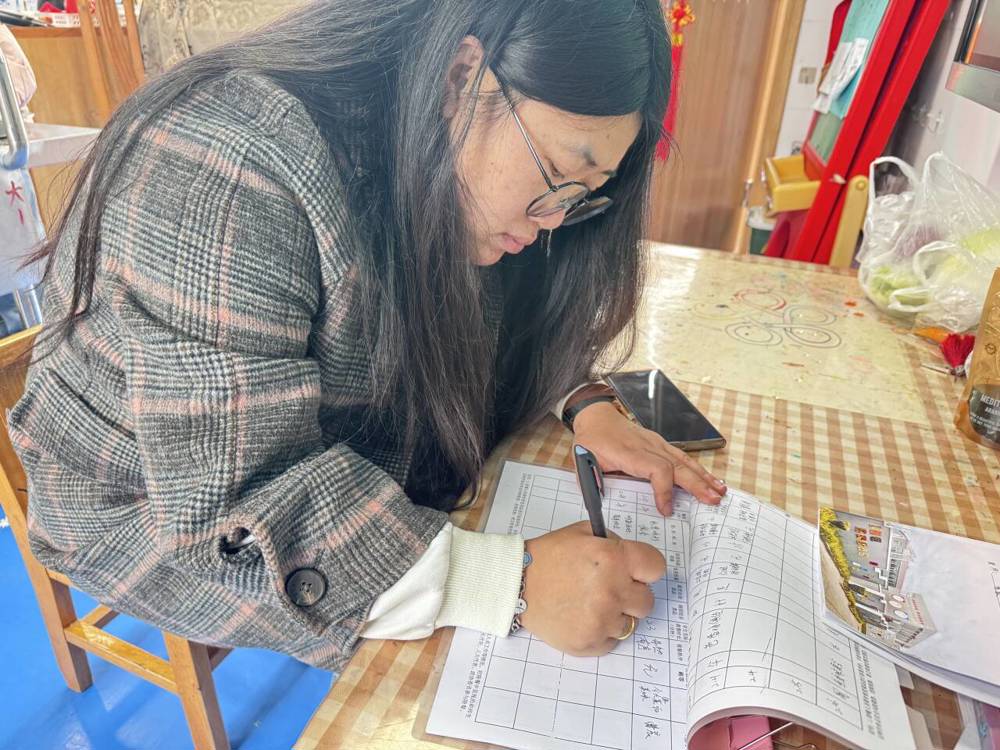 0d16d05c0b734828ac93984567f8e058.jpg 0d16d05c0b734828ac93984567f8e058.jpg