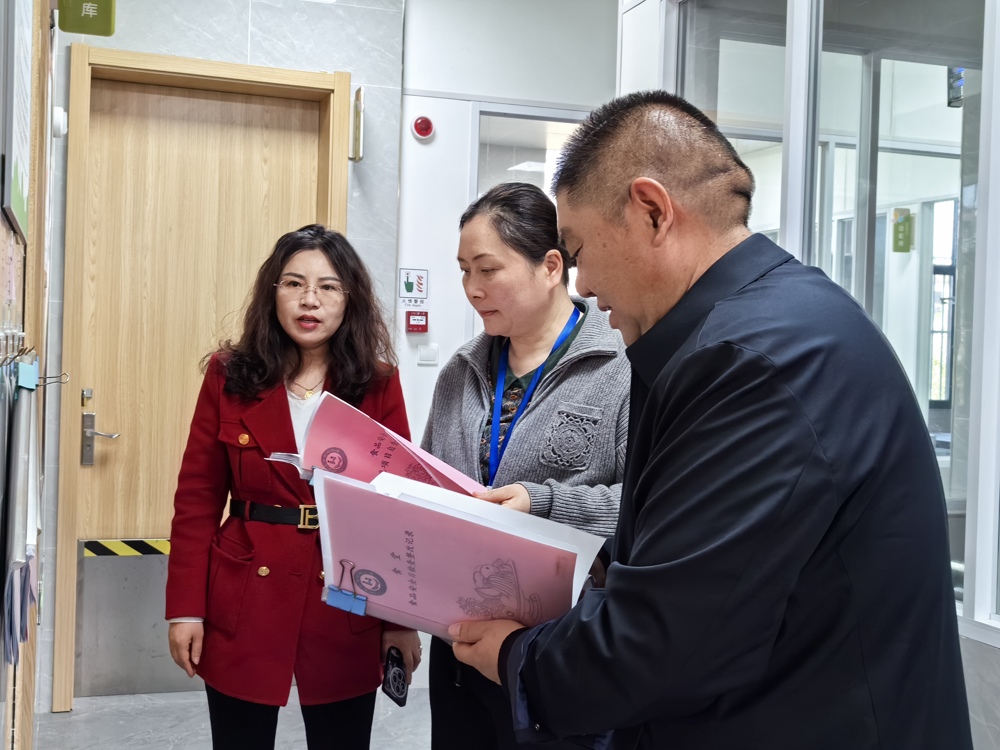 c9cbe10b54fe424f950cdac25187cdce.jpg c9cbe10b54fe424f950cdac25187cdce.jpg