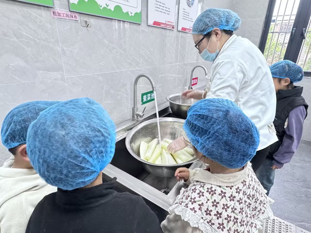 cb76b21afd554d7aa4a69775ca9f1c11.jpg cb76b21afd554d7aa4a69775ca9f1c11.jpg